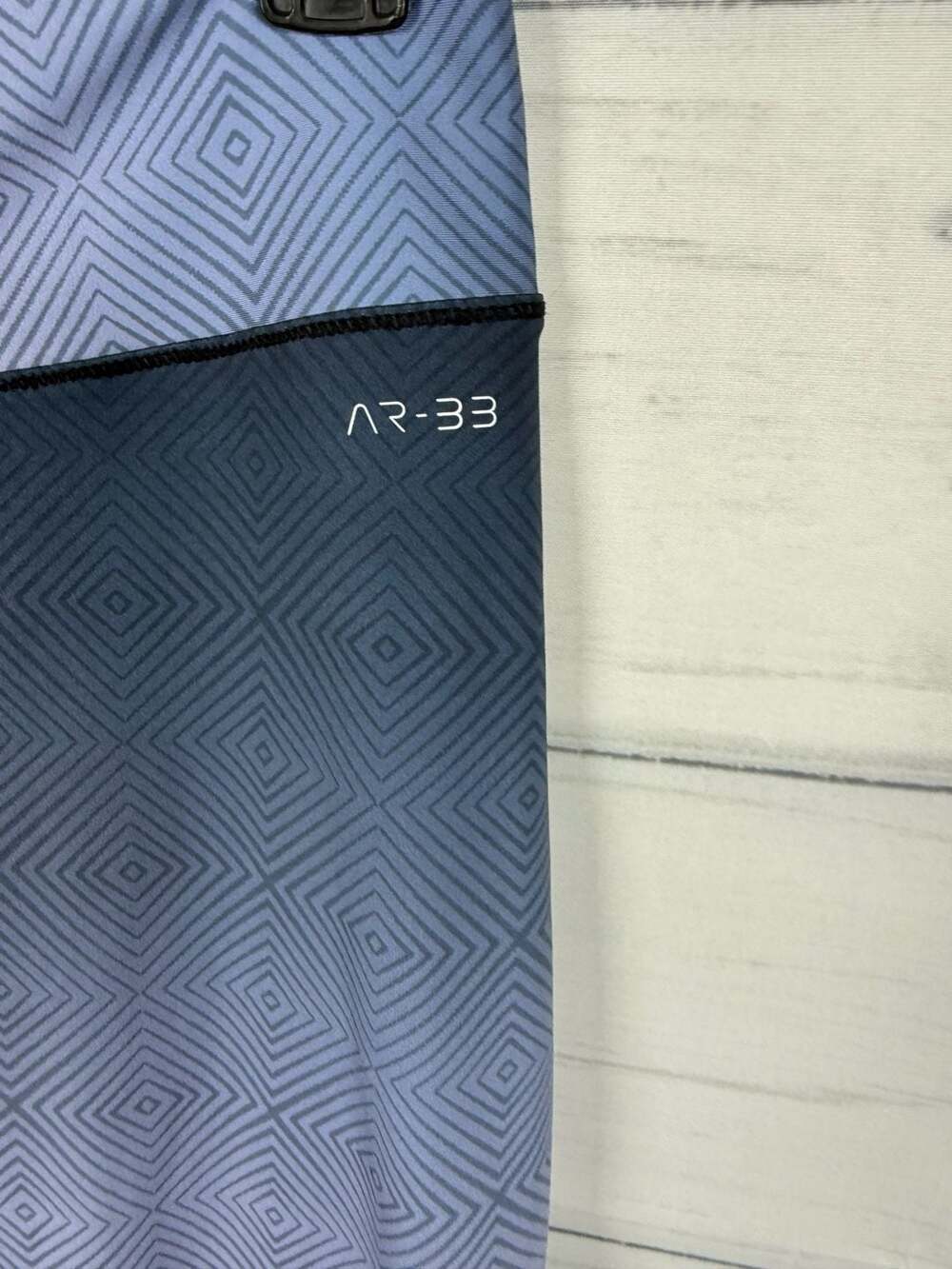 Carbon38 - Picture 3 of 6